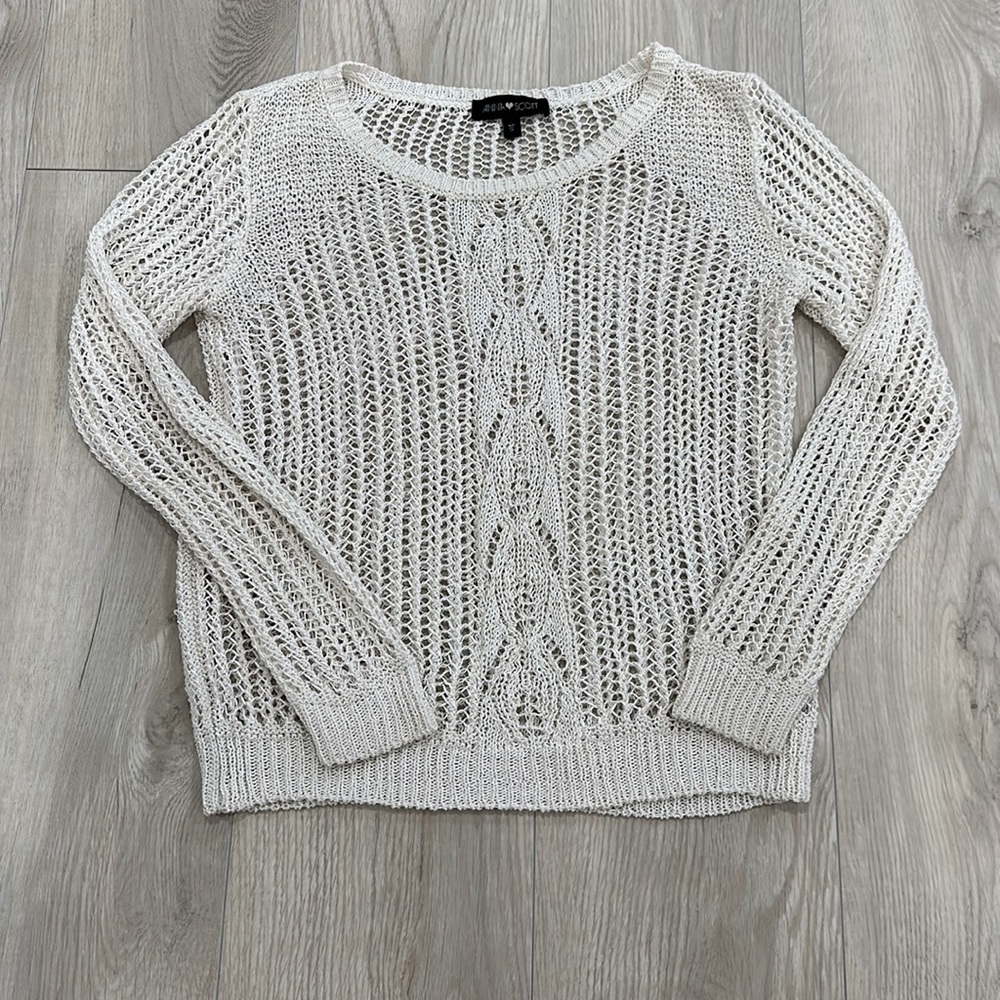 Crochet long sleeves.